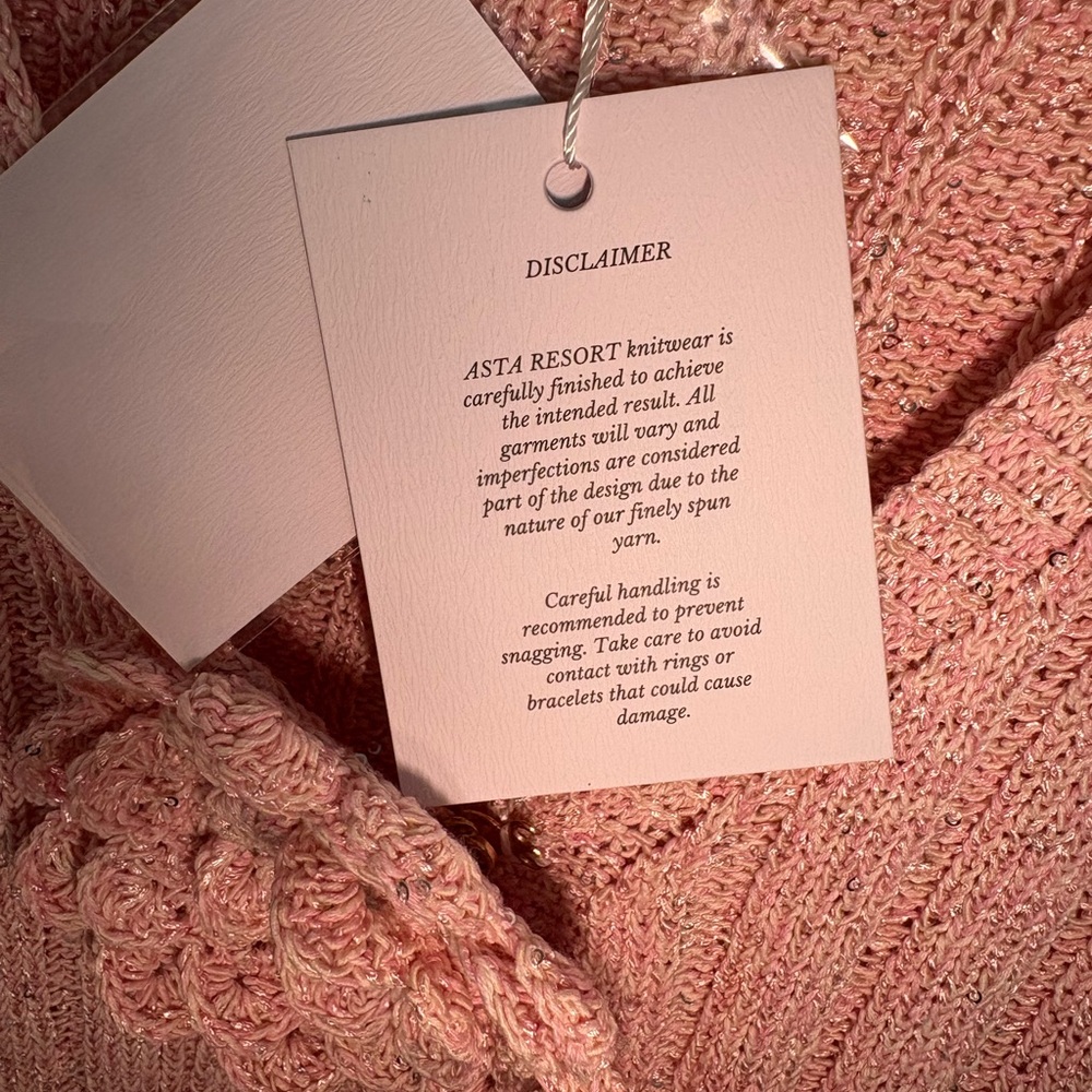 Asta Resort Size Medium Elegant Pink Ribbed Cardigan - Picture 5 of 10